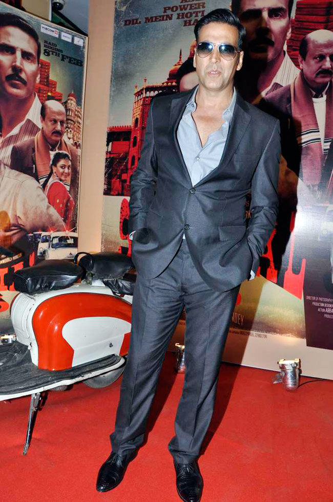 फिल्‍म 'स्‍पेशल-26' का म्‍यूजिक लॉन्‍च... | फर्स्‍ट लुक