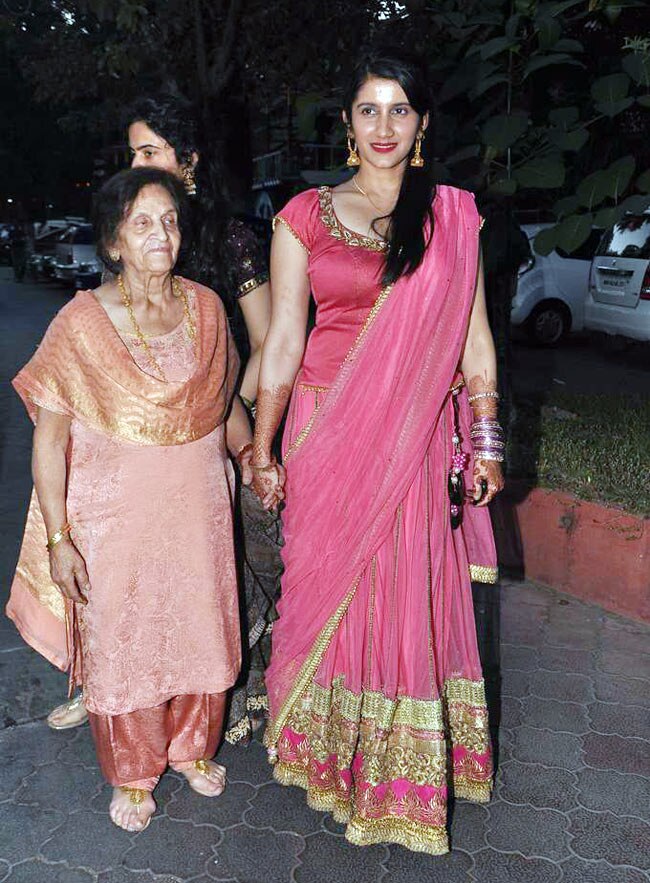 उदिता गोस्वामी की शादी का एलबम | हसीन परियां