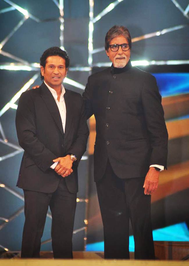 'उमंग 2013' में बॉलीवुड का जलवा  | ग्लैमर का तड़का