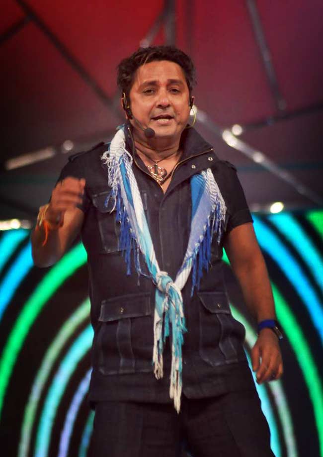 'उमंग 2013' में बॉलीवुड का जलवा  | ग्लैमर का तड़का