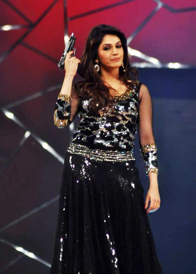 'उमंग 2013' में बॉलीवुड का जलवा  | ग्लैमर का तड़का