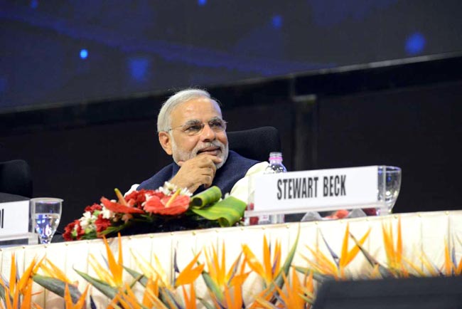 मोदी की ‘दूरदृष्टि’ के कायल हुए टाटा-अंबानी