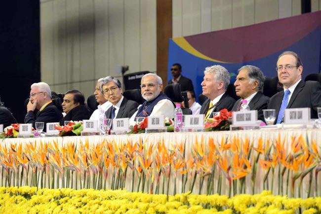 मोदी की ‘दूरदृष्टि’ के कायल हुए टाटा-अंबानी