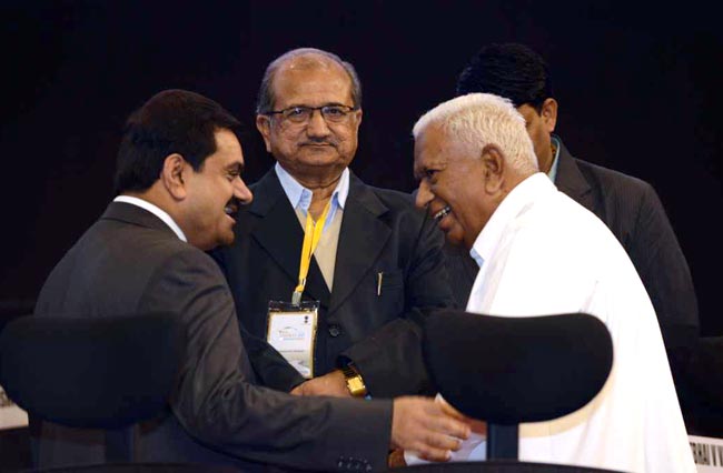 मोदी की ‘दूरदृष्टि’ के कायल हुए टाटा-अंबानी