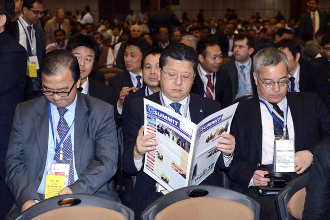 मोदी की ‘दूरदृष्टि’ के कायल हुए टाटा-अंबानी