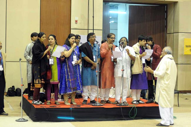 मोदी की ‘दूरदृष्टि’ के कायल हुए टाटा-अंबानी