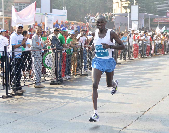 मुंबई मैराथन में पहुंचा बॉलीवुड | ग्लैमर का तड़का