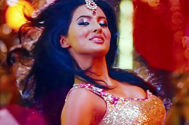 फिल्‍म ‘जिला गाजियाबाद’ का फर्स्‍ट लुक | संजू बाबा का सफर