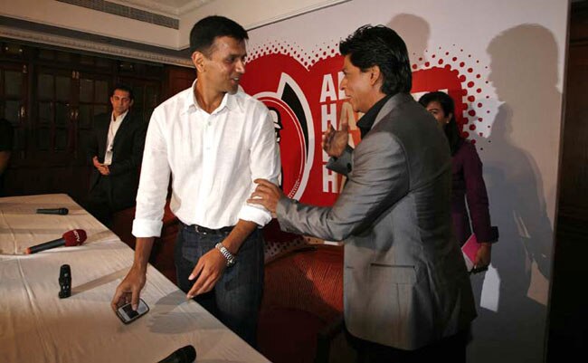 ग्राउंड में ढोल-नगाड़ों के बीच शाहरुख, द्रविड़ | द्रविड़ का सफरनामा