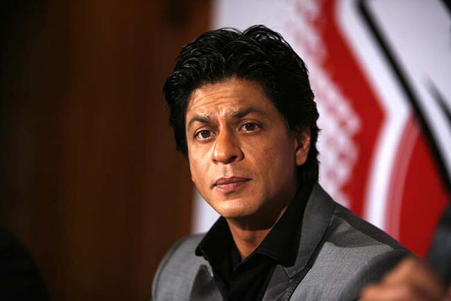 ग्राउंड में ढोल-नगाड़ों के बीच शाहरुख, द्रविड़ | द्रविड़ का सफरनामा