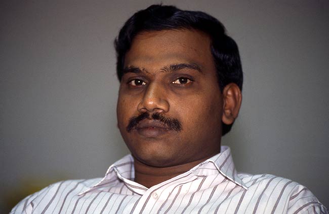 23 फरवरी 2013: तस्‍वीरों में दिनभर की अहम खबरें