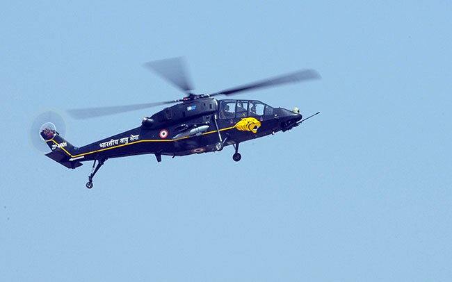 एयर शो 2013: हवाई करतब और कलाबाजियों ने बांधा समां