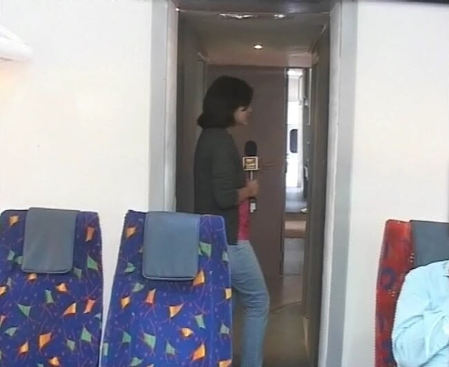 अनुभूति कोच में प्लेन जैसा ऐशो-आराम