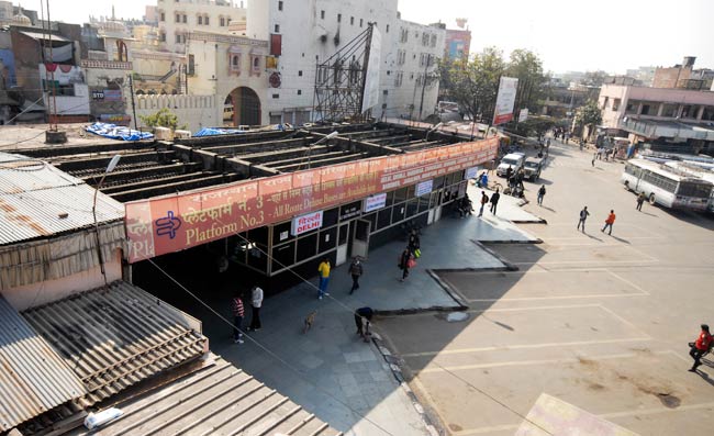 तस्वीरों में भारत बंद का पहला दिन । भारत बंद