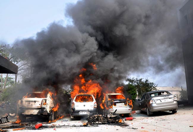 तस्वीरों में भारत बंद का पहला दिन । भारत बंद