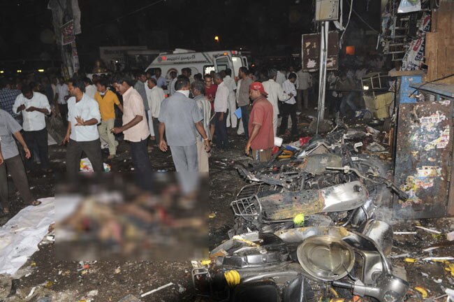 23 फरवरी 2013: तस्‍वीरों में दिनभर की अहम खबरें