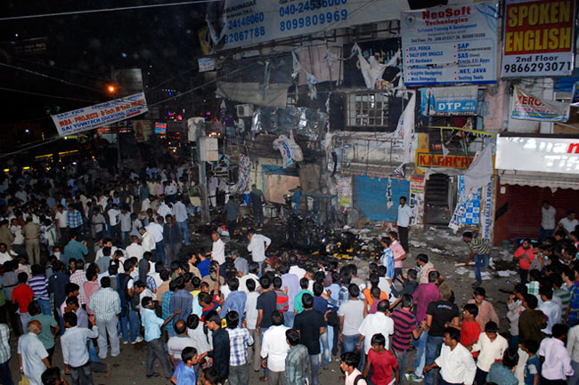 हैदराबाद दोहरे ब्‍लास्‍ट की तस्वीरें | 