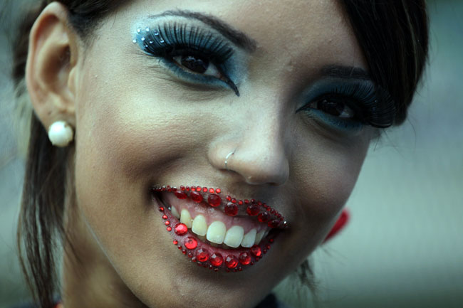 ब्राजील कार्निवल में दिल धड़काती हसीनाएं... | मस्ती