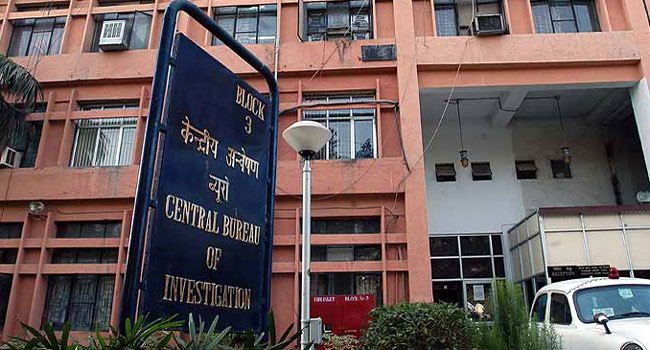 12 फरवरी 2013: तस्‍वीरों में दिनभर की अहम खबरें