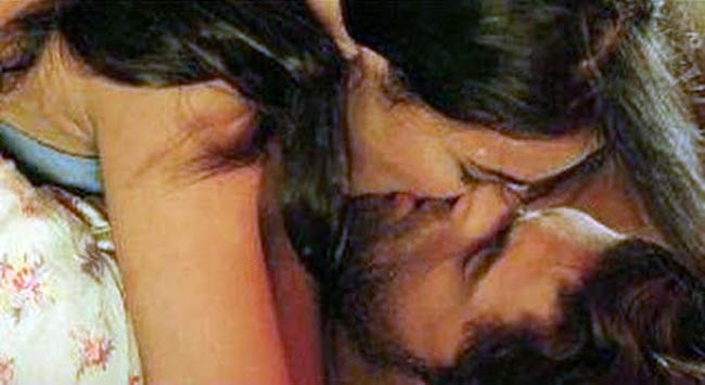 3जी में नील और सोनल की किसिंग | बॉलीवुड के 'किस' का किस्‍सा