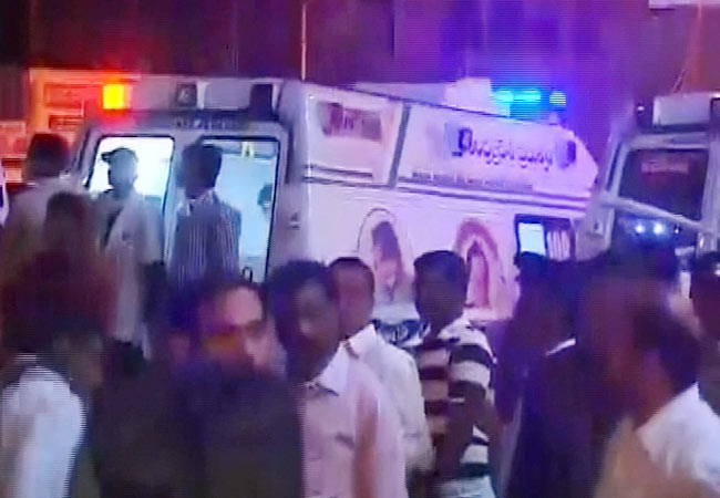 हैदराबाद दोहरे ब्‍लास्‍ट की तस्वीरें | 