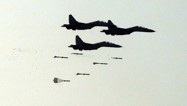 तस्‍वीरों में भारतीय वायुसेना का अभ्‍यास ‘आयरन फिस्ट’