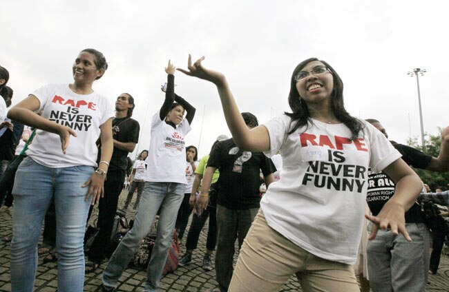 वन बिलियन राइजिंग कैंपेन से जुड़ी दुनिया