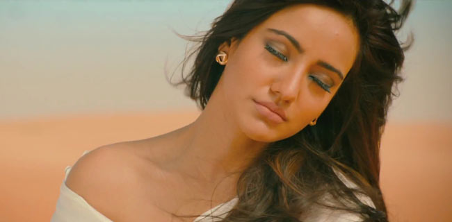 'जयंताभाई की लवस्टोरी' का फर्स्ट लुक | बोल्‍ड बालाएं