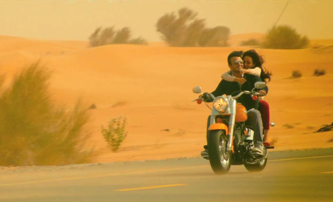 'जयंताभाई की लवस्टोरी' का फर्स्ट लुक | बोल्‍ड बालाएं