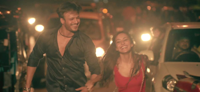 'जयंताभाई की लवस्टोरी' का फर्स्ट लुक | बोल्‍ड बालाएं