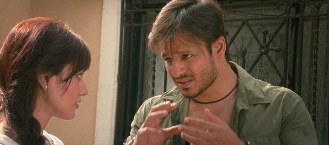 'जयंताभाई की लवस्टोरी' का फर्स्ट लुक | बोल्‍ड बालाएं