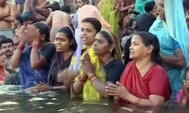 मौनी अमावस्‍या पर कुंभ में उमड़े श्रद्धालु | महाकुंभ पर विशेष