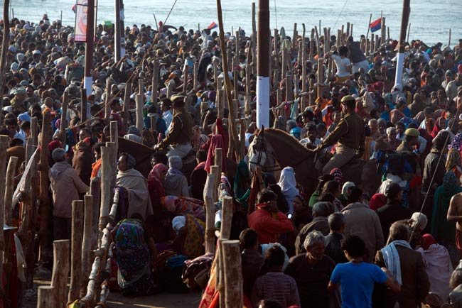 मौनी अमावस्या: कुंभ में सबसे बड़े स्‍नान की तैयारी