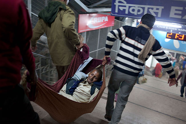 इलाहाबाद रेलवे स्‍टेशन पर हादसा, 36 लोगों की मौत