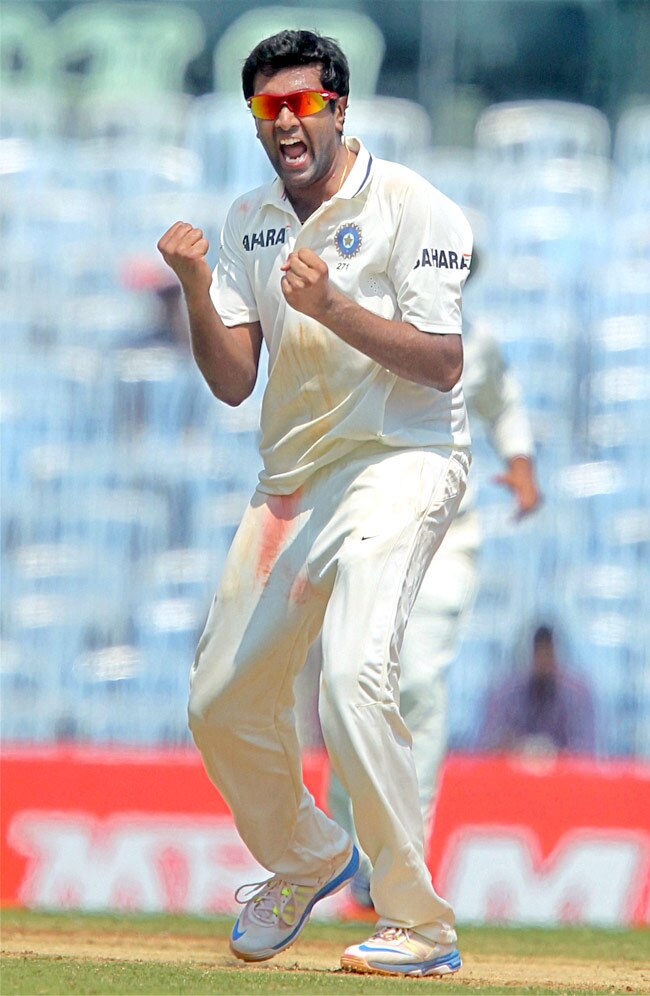 1st Test: क्लार्क के शतक के बाद सचिन का कमाल