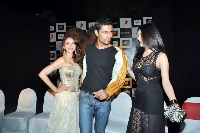 बॉलीवुड में बढ़ती जा रही है 'मर्डर-3' की धमक...| फर्स्‍ट लुक