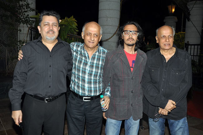 बॉलीवुड में बढ़ती जा रही है 'मर्डर-3' की धमक...| फर्स्‍ट लुक