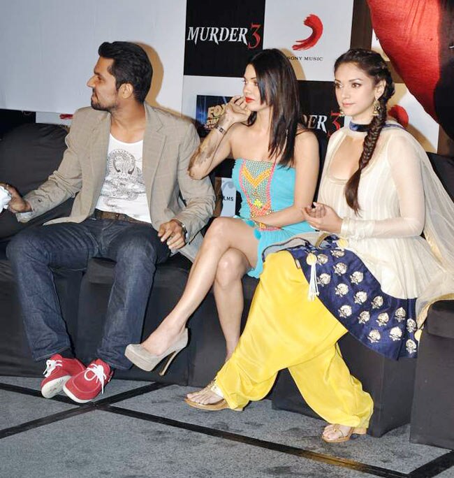 बॉलीवुड में बढ़ती जा रही है 'मर्डर-3' की धमक...| फर्स्‍ट लुक