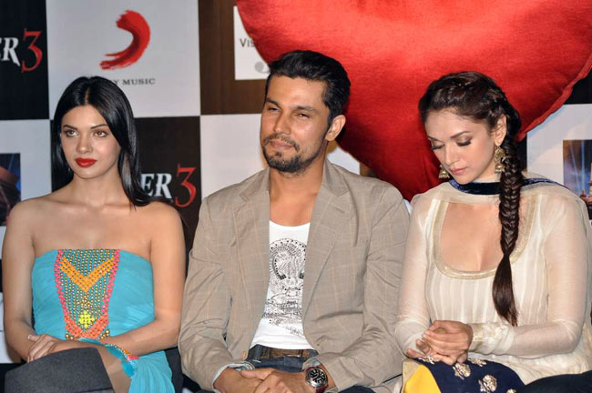 बॉलीवुड में बढ़ती जा रही है 'मर्डर-3' की धमक...| फर्स्‍ट लुक