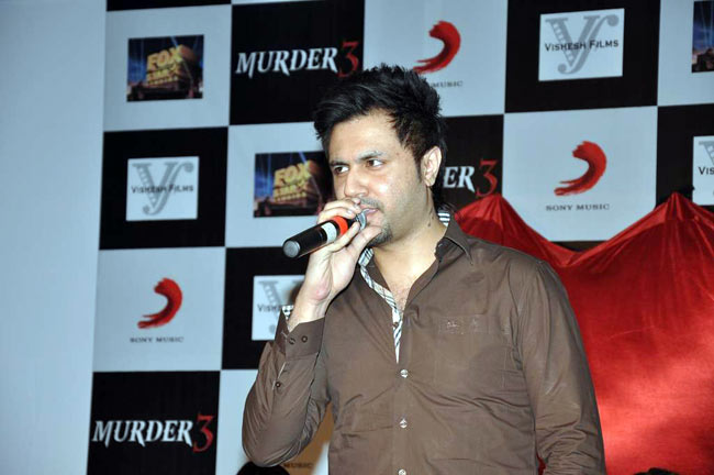 बॉलीवुड में बढ़ती जा रही है 'मर्डर-3' की धमक...| फर्स्‍ट लुक