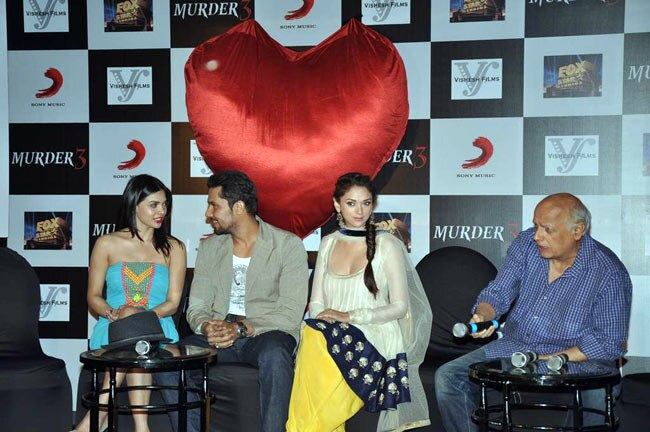 बॉलीवुड में बढ़ती जा रही है 'मर्डर-3' की धमक...| फर्स्‍ट लुक