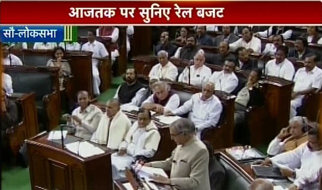 तस्वीरों में देखें रेल बजट 2013-14