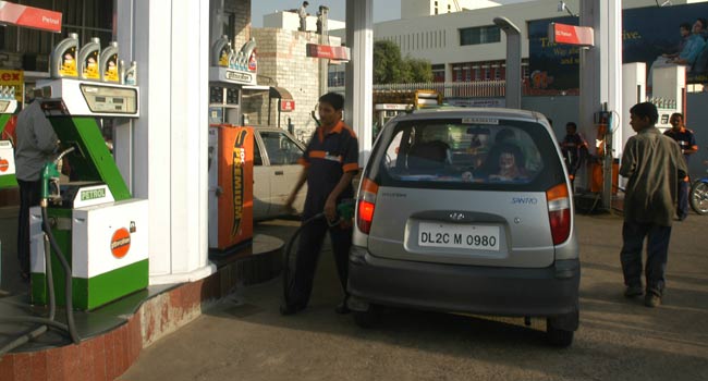 13 फरवरी 2013: तस्वीरों में दिनभर की बड़ी खबरें