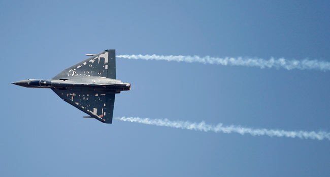 पांच दिवसीय एयरो इंडिया 2013 शुरू