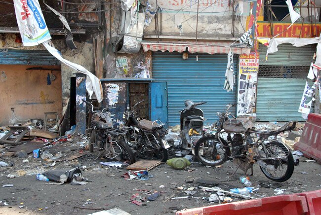 हैदराबाद पहुंचे PM, धमाके में हुए घायलों से की मुलाकात