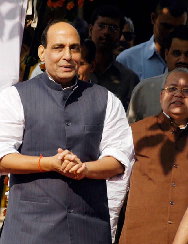 18 फरवरी 2013: तस्वीरों में दिनभर की बड़ी खबरें