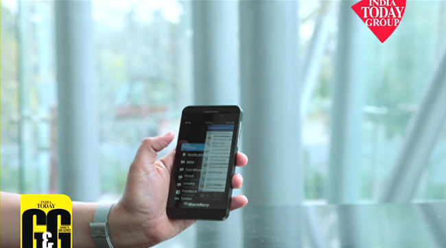 ब्‍लैकबेरी ने लॉन्‍च किया Z10 स्‍मार्टफोन | वी‍डियो