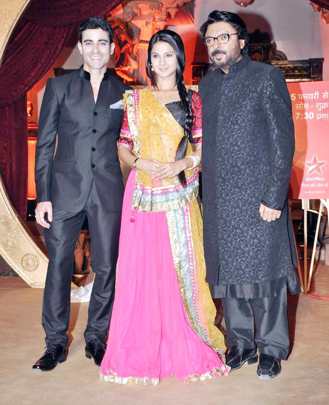 रानी ने किया 'सरस्वतीचंद्र' के पोस्टर का अनावरण