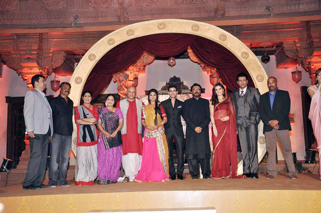 रानी ने किया 'सरस्वतीचंद्र' के पोस्टर का अनावरण