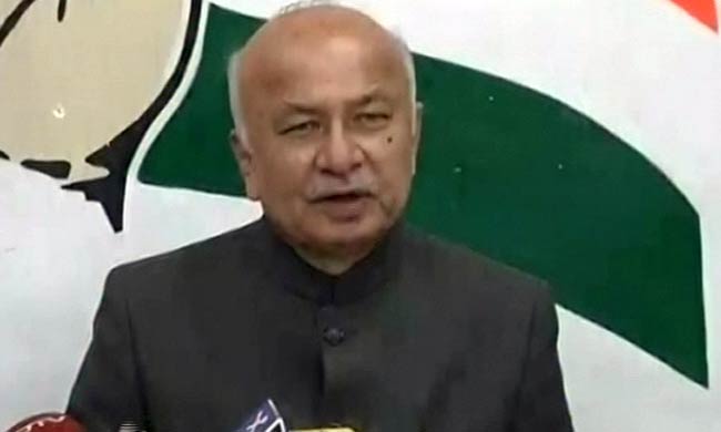 24 फरवरी 2013: तस्‍वीरों में दिनभर की अहम खबरें